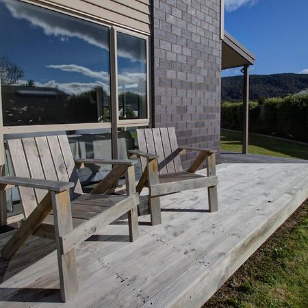 Leigh Cottage Manapouri Exterior foto