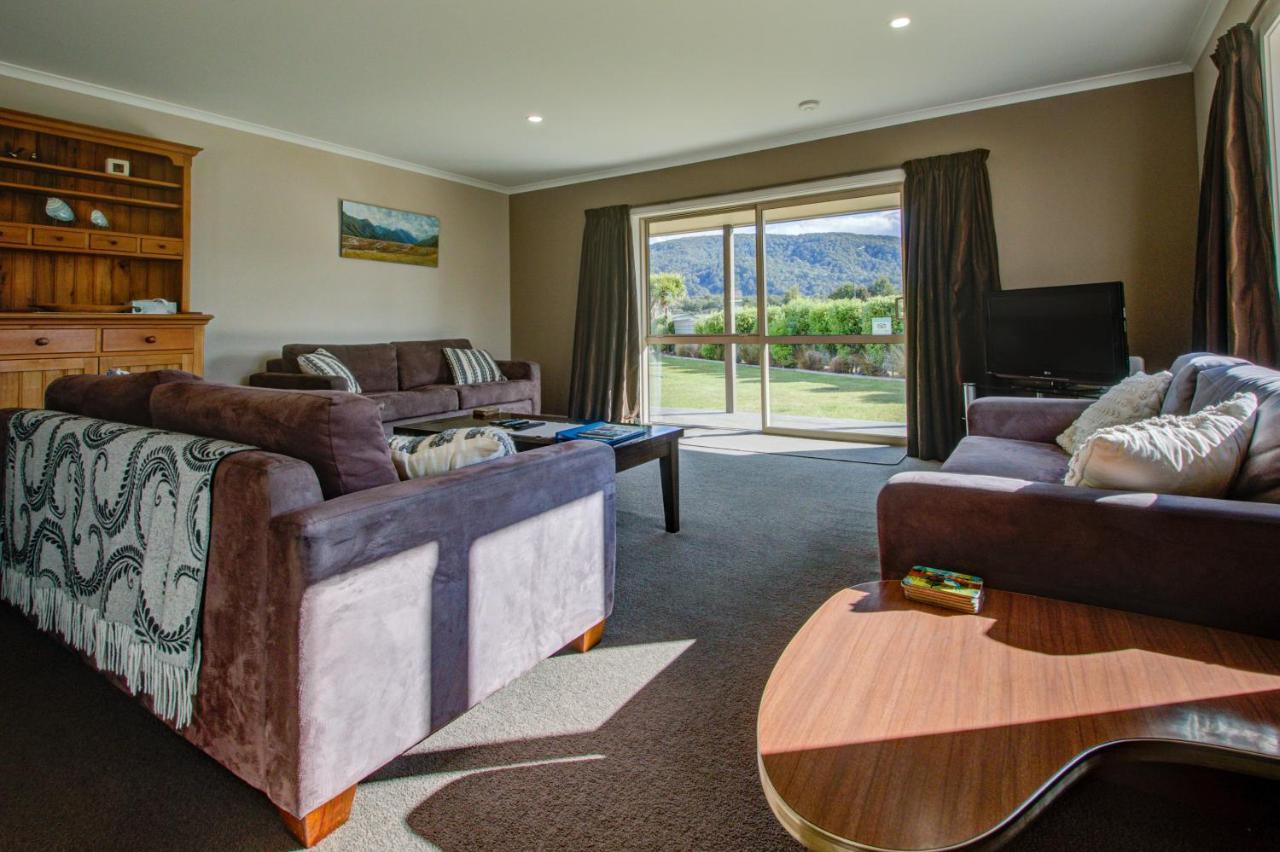 Leigh Cottage Manapouri Exterior foto